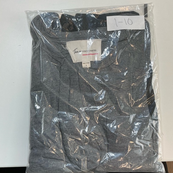 VINCE CAMUTO, Two by Vince Camuto two tone top - Picture 6 of 6